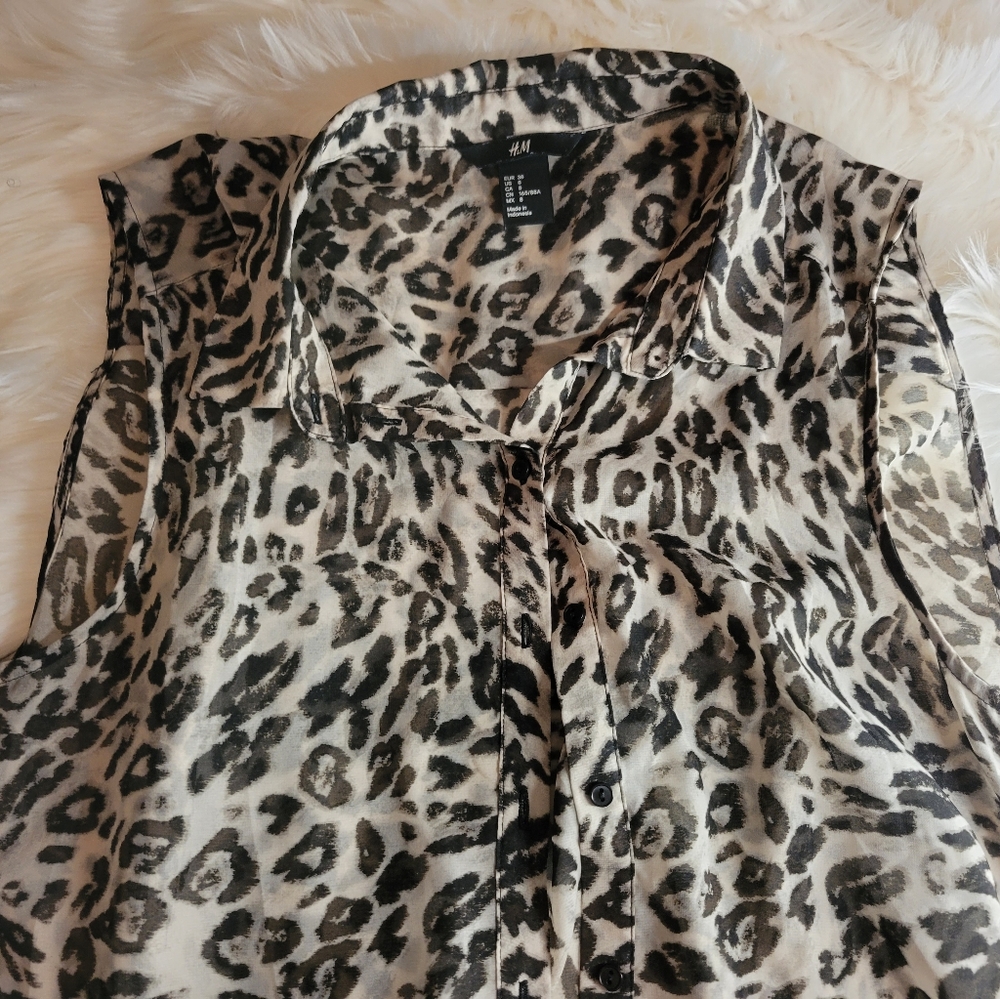 Animal print top